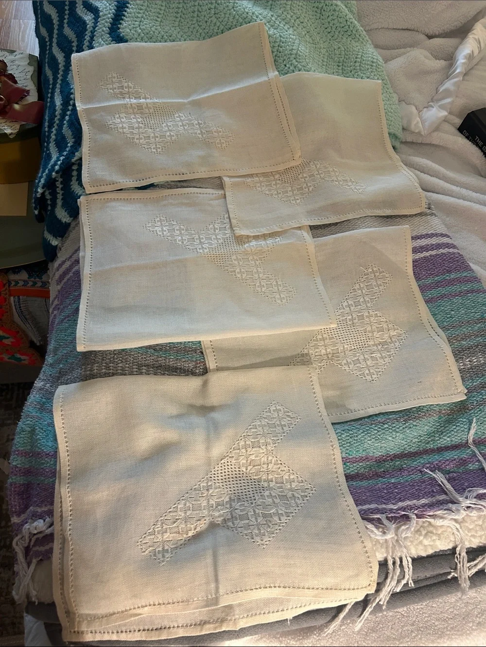 Vintage Linen Hardanger Embroidered Norwegian Runner with 5 Matching Placemat